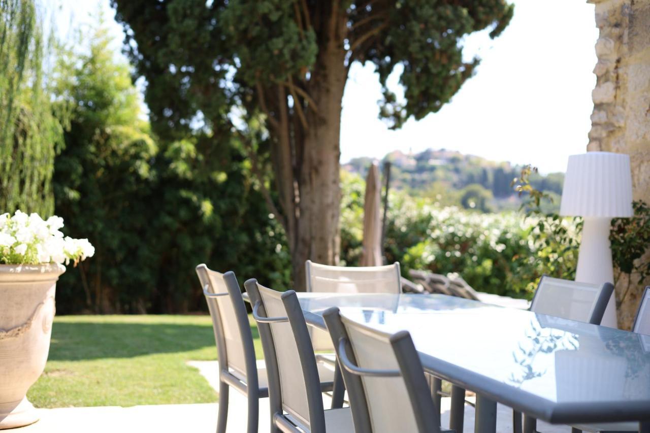 L'Elegante Bastide En Pierre Avec Vue Sur Le Vieux Village De Mougins Bagian luar foto