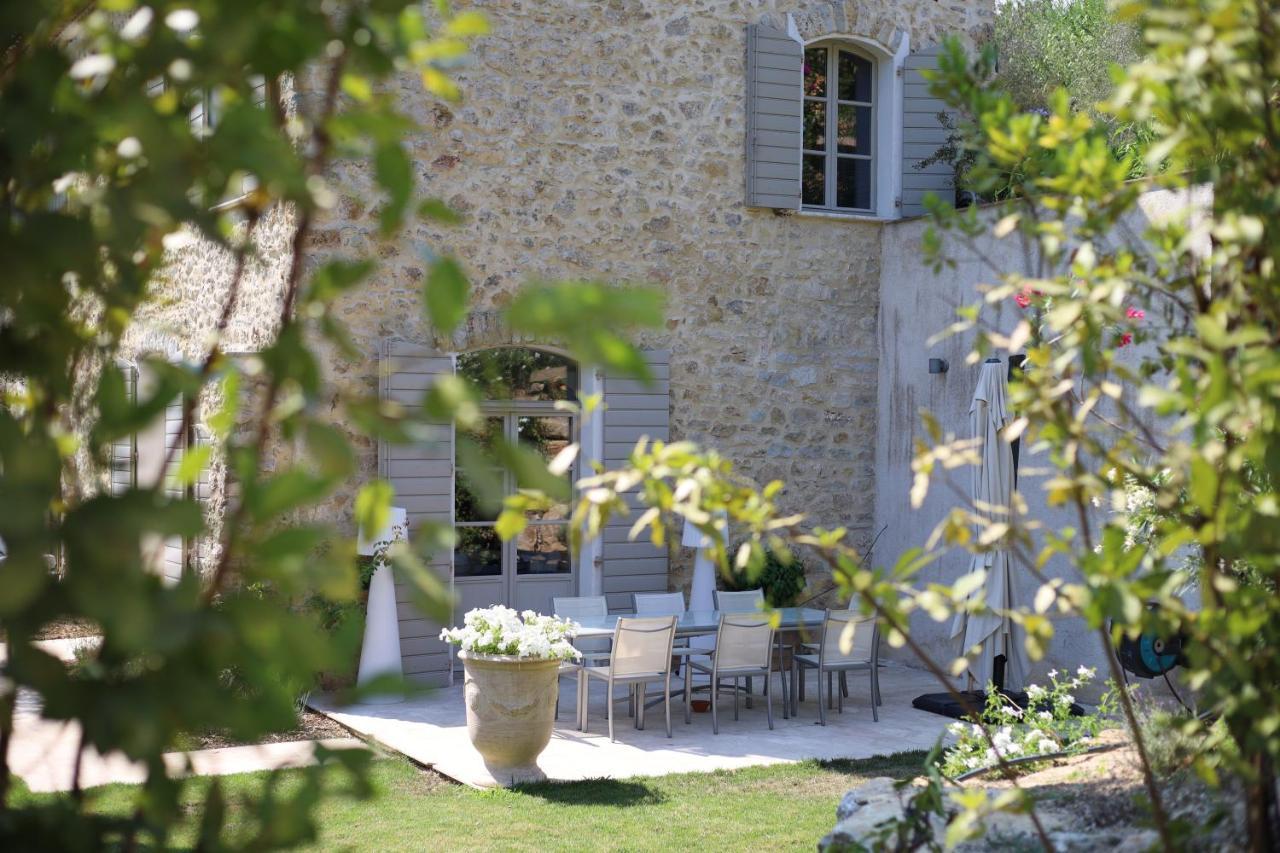 L'Elegante Bastide En Pierre Avec Vue Sur Le Vieux Village De Mougins Bagian luar foto